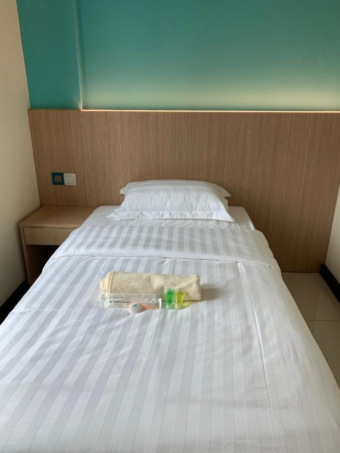 M Quality Hotel Gua Musang Kültér fotó